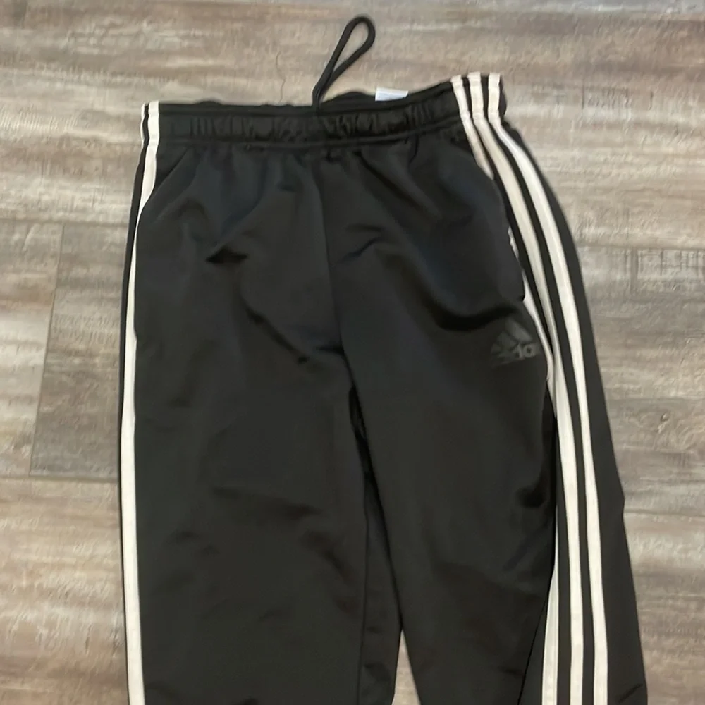 Adidas - Men’s 3-Stripes Black Jogger Pants small